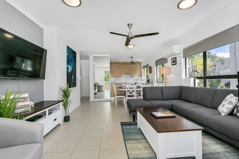 Seascape Holiday-Tropical Reef Apartment - Accommodation QLD 6