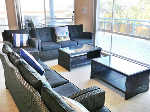 QUAYS 6 - Accommodation QLD 6