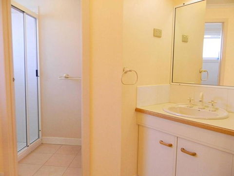 QUAYS 6 - Accommodation QLD 7