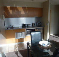 Flinders Lane Holiday Apartments - Accommodation QLD
