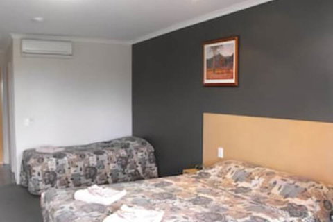 Victory Hotel Motel - Accommodation QLD 6