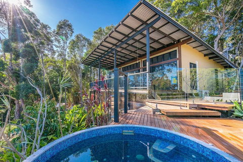 A PERFECT STAY - Ourmuli Cabin - Accommodation QLD 4