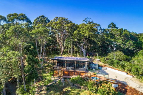 A PERFECT STAY - Ourmuli Cabin - Accommodation QLD 3