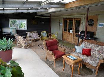 Travellers Rest Guesthouse - Accommodation QLD 4
