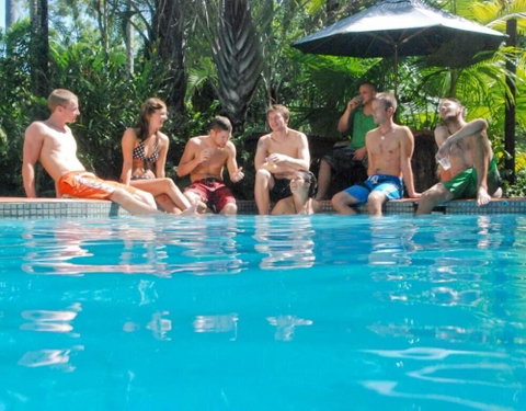 Dougies Backpackers - Accommodation QLD 1