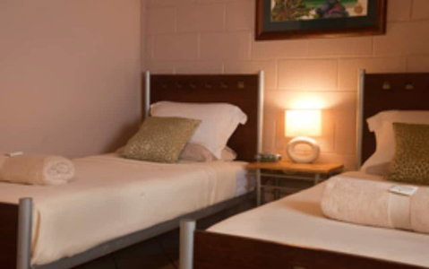 Dougies Backpackers - Accommodation QLD 6
