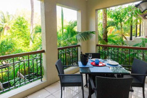 Luxury 1 Bed Apartment New King Bed & Bath - Accommodation QLD 6