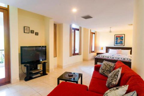 Luxury 1 Bed Apartment New King Bed & Bath - Accommodation QLD 7
