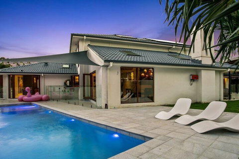 Your Luxury Escape OneCoral - Accommodation QLD 1