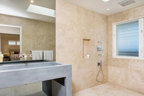 Your Luxury Escape OneCoral - Accommodation QLD 3