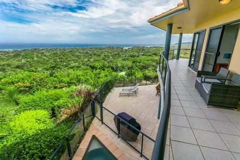 A SWEET ESCAPE Above Byron - Accommodation QLD 3