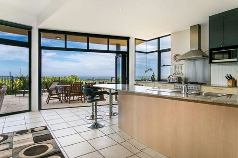 A SWEET ESCAPE Above Byron - Accommodation QLD 1