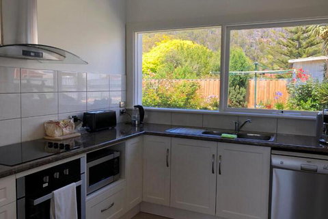 Seaside Retreat - Accommodation QLD 7