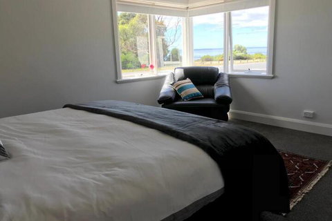 Seaside Retreat - Accommodation QLD 2
