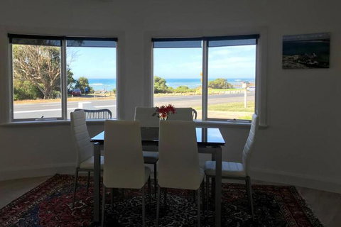 Seaside Retreat - Accommodation QLD 5