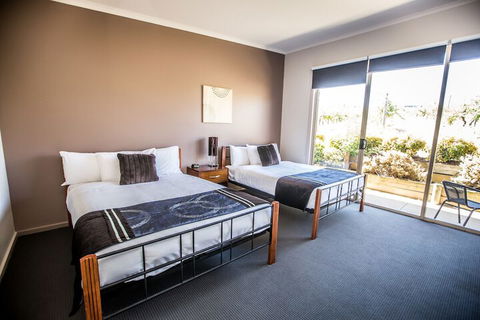 De'Vine Escape - Accommodation QLD 2