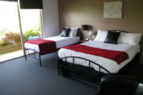 De'Vine Escape - Accommodation QLD 6