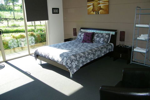 De'Vine Escape - Accommodation QLD 7