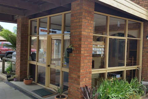 Toora Lodge Motel - Accommodation QLD 1