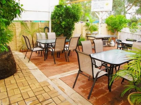 White Gum Motel - Accommodation QLD 6