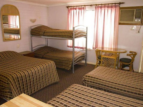 White Gum Motel - Accommodation QLD 5