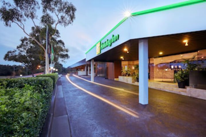 Canley Heights NSW Accommodation QLD