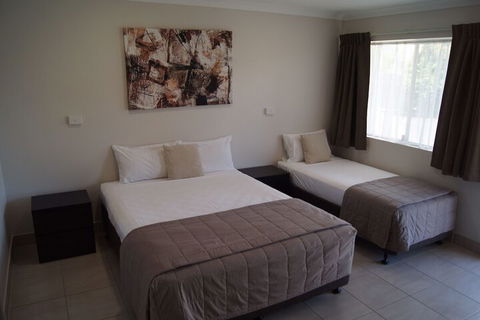 Beachside Motor Inn - Accommodation QLD 6