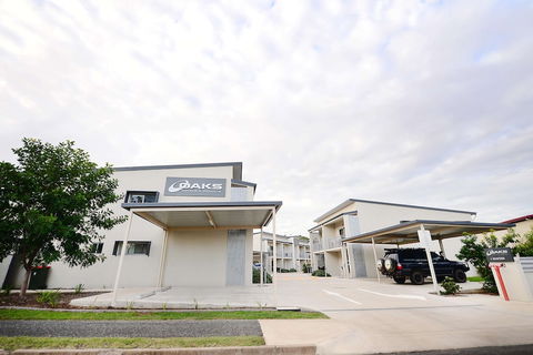 Oaks Middlemount Suites - Accommodation QLD 2