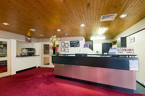 Quality Inn The Willows - Accommodation QLD 7