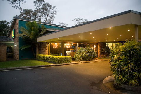 Quality Inn The Willows - Accommodation QLD 2