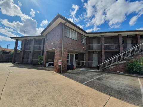 Motel Margeurita - Accommodation QLD 4