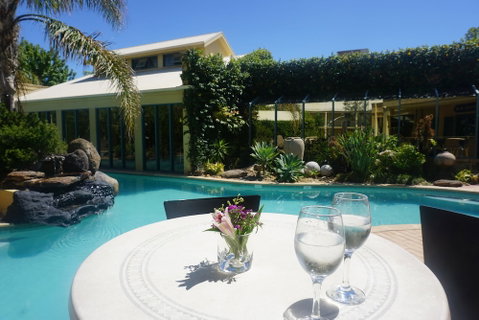 Madison Spa Motel - Adults Only - Accommodation QLD 5