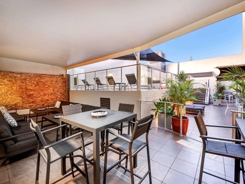 Mercure Centro Port Macquarie - Accommodation QLD 3