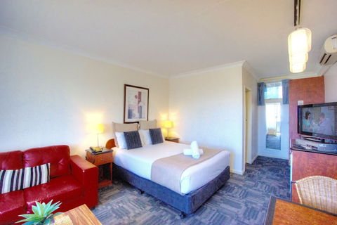 Sandridge Motel - Accommodation QLD 2