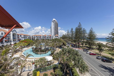 Oaks Gold Coast Calypso Plaza Suites - Accommodation QLD 3