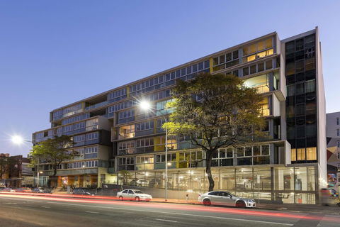 IStay Precinct Adelaide - Accommodation QLD 1