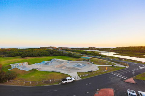 Lady Bay Resort - Accommodation QLD 3