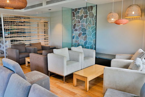 Lady Bay Resort - Accommodation QLD 6