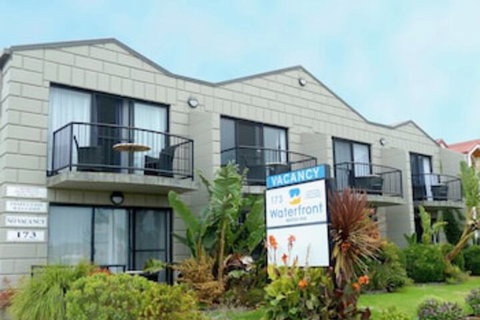 Apollo Bay Waterfront Motor Inn - Accommodation QLD 0