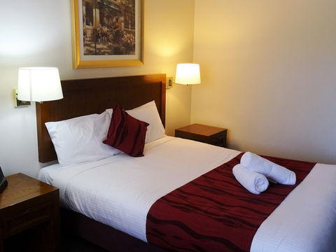 Armidale Pines Motel - Accommodation QLD 6