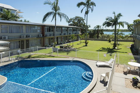 Mid City Motor Inn - Accommodation QLD 3