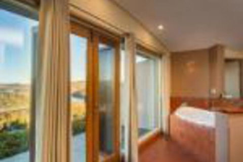 Eagle View Escape - Accommodation QLD 0