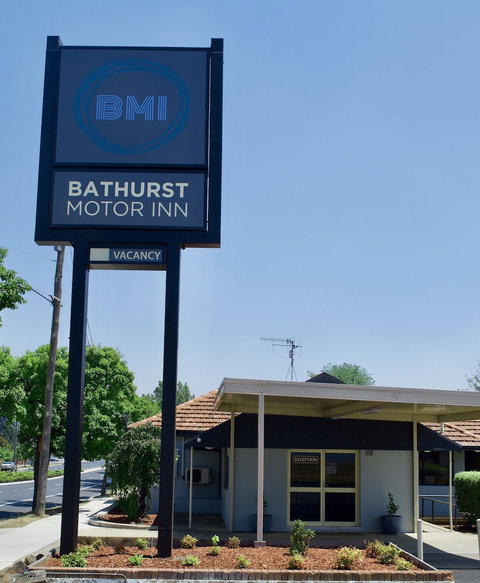 Bathurst Motor Inn - Accommodation QLD 4