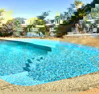Burwood East Motel - Accommodation QLD