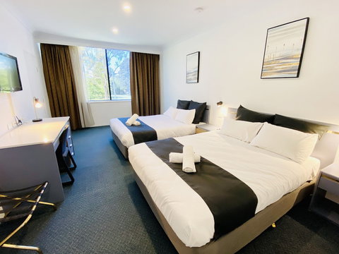 The Select Inn Penrith - Accommodation QLD 4