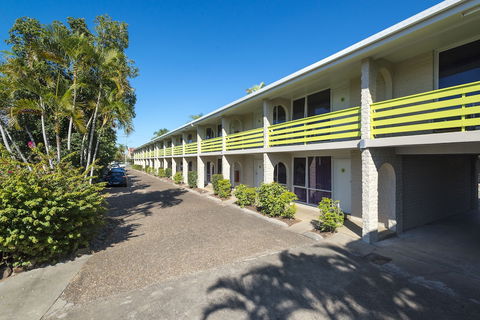 The Beach Motel Hervey Bay - Accommodation QLD 3