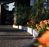 Golden Pebble Hotel - Accommodation QLD