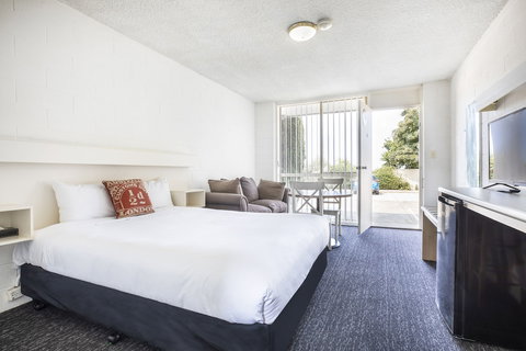 The Mulgrave Motel - Accommodation QLD 4