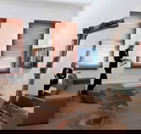 The Ikon Hotel - Accommodation QLD