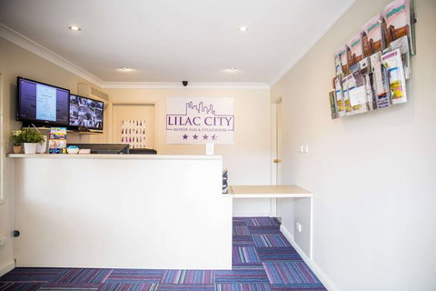 Lilac City Motor Inn & Steakhouse - Accommodation QLD 4